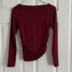 Gaze Long-Sleeve Ruched Side Top - Burgundy